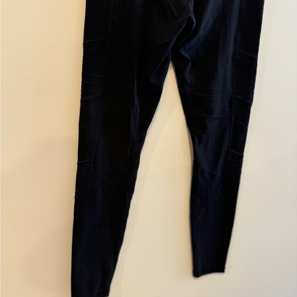 Athleta Black Ribbed Leggings Size S with Pockets - Picture 4 of 10